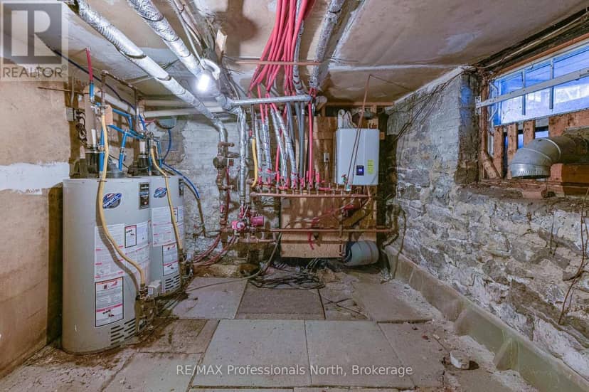 3 Maynard Avenue, Toronto, photo 7