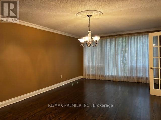 66 Laureleaf Road, Markham, photo 4