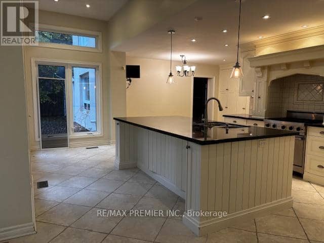 66 Laureleaf Road, Markham, photo 6