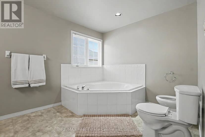48 - 941 Gordon Street — photo 20 of 37