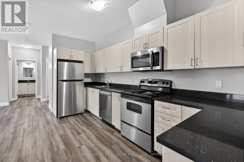 217 - 501 Frontenac Street — photo 14 of 40