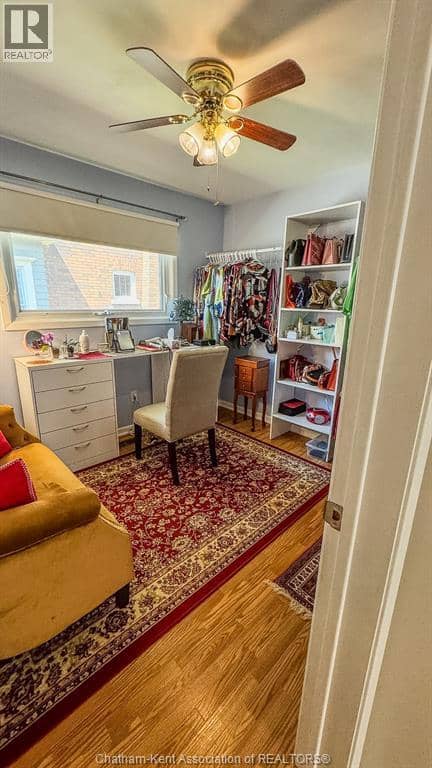 94 Stanley AVENUE — photo 15 of 31