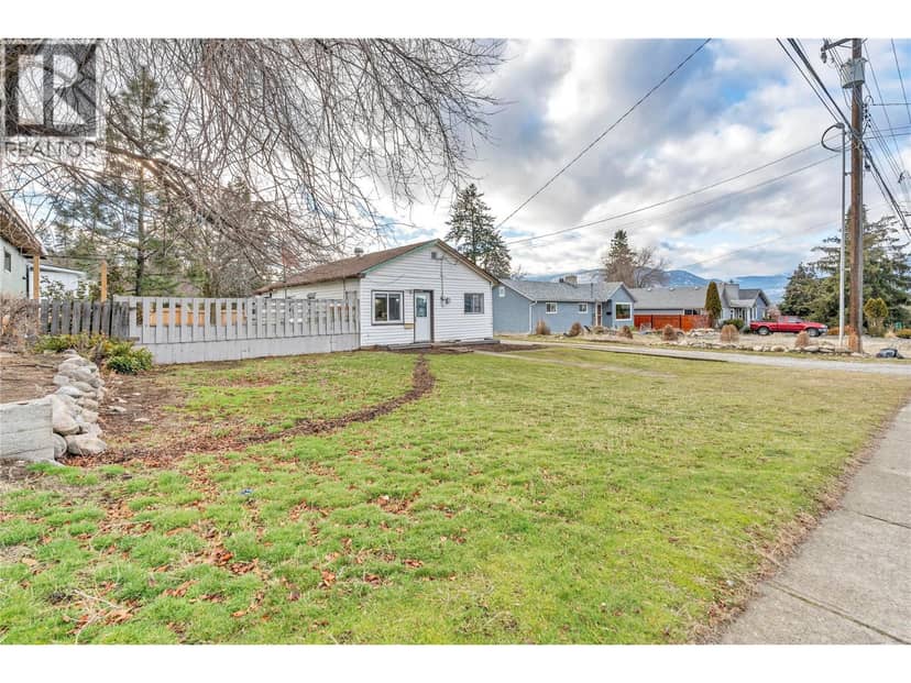 1190 Penticton Avenue, Penticton