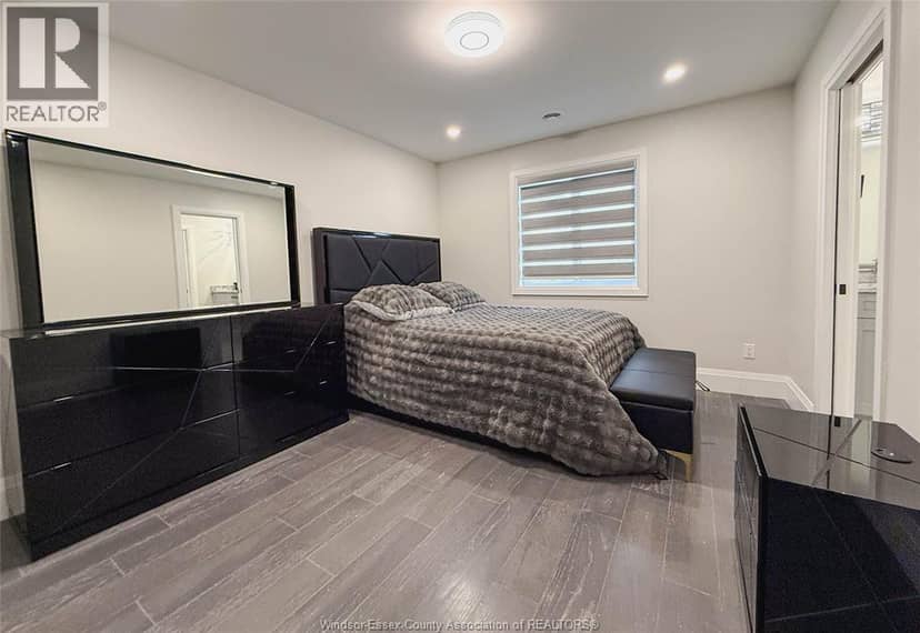 7 Cypress Pointe — photo 34 of 40