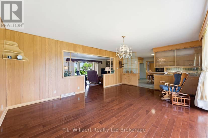 70 Albert Street — photo 18 of 40