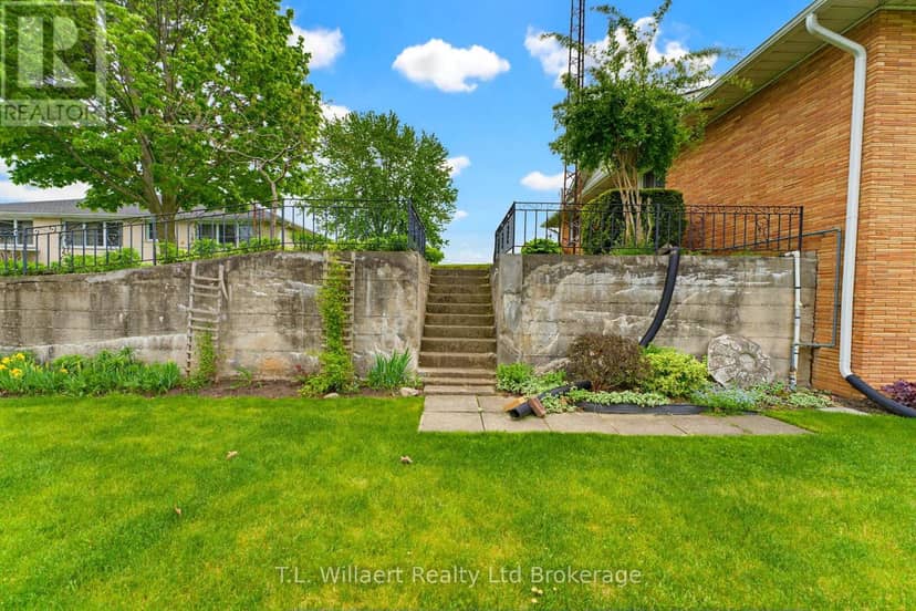 70 Albert Street — photo 39 of 40