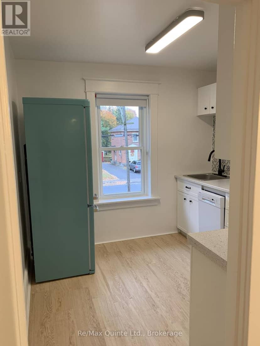 146 Bleecker Avenue — photo 2 of 40