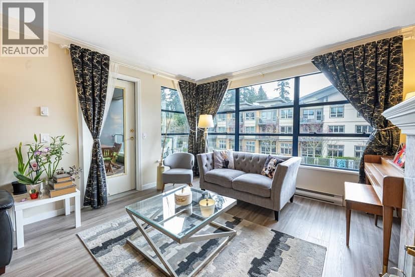 206 3151 WOODBINE DRIVE, North Vancouver