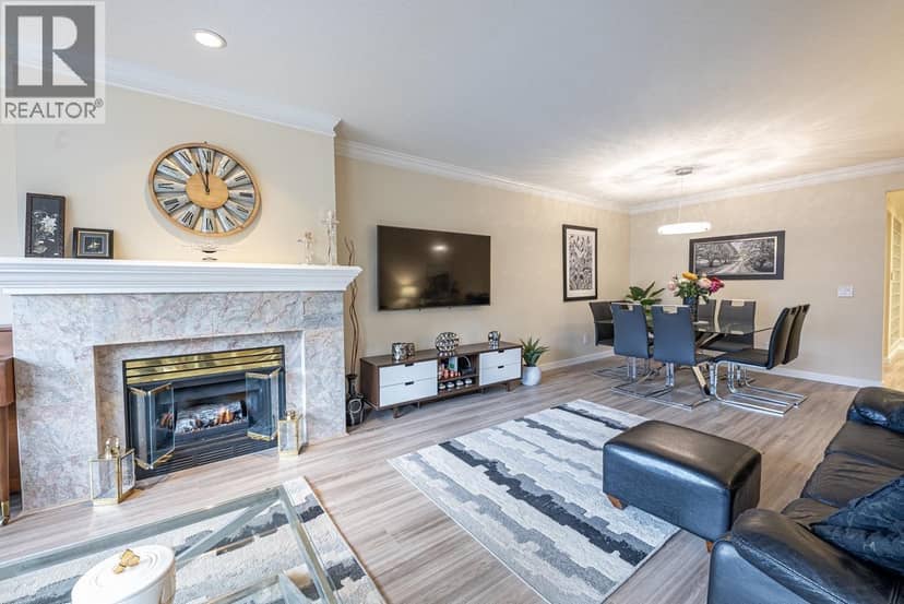 206 3151 WOODBINE DRIVE, North Vancouver, photo 6
