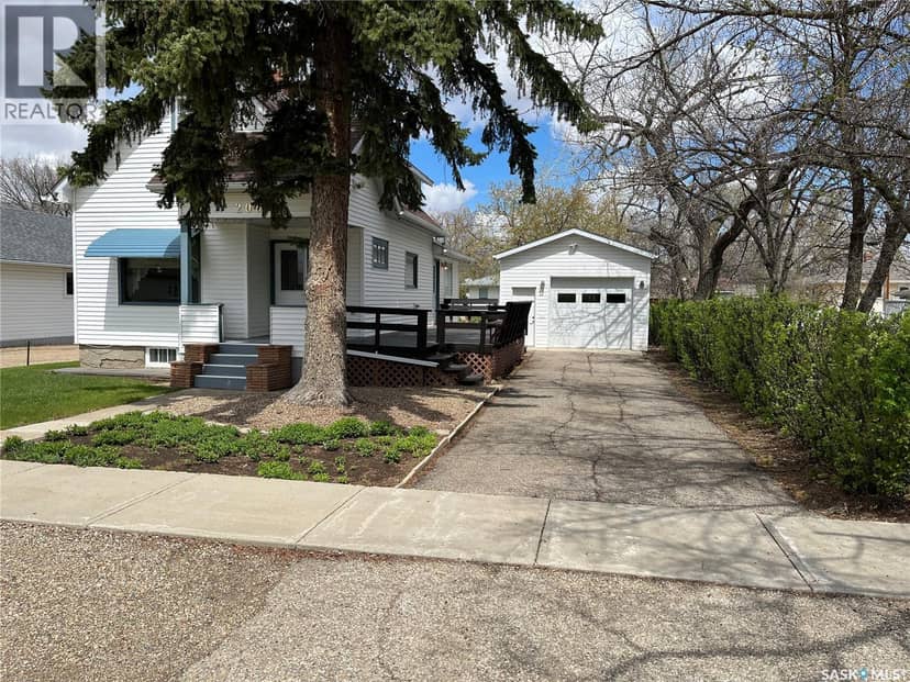 209 2nd AVENUE W, Gravelbourg
