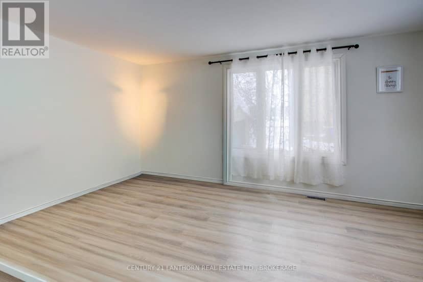 6 Woodstone Crescent — photo 12 of 35