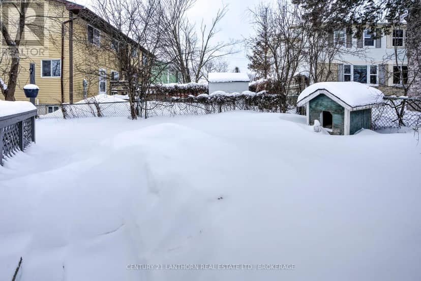 6 Woodstone Crescent — photo 7 of 35