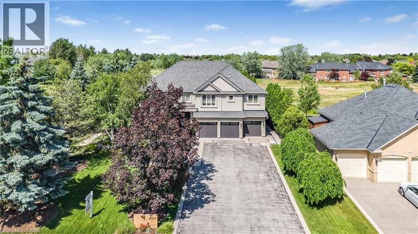 2147 BERWICK Drive, Burlington, photo 2