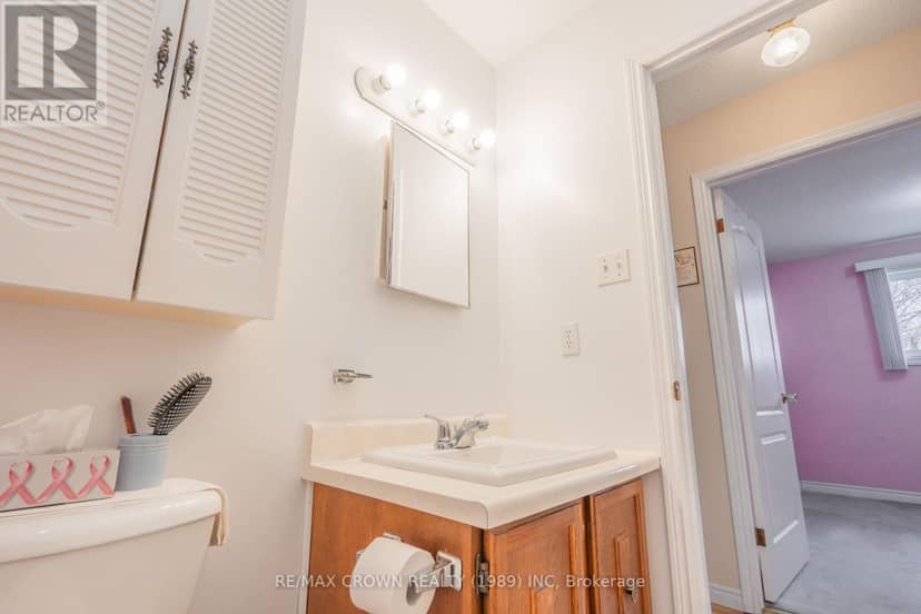 21 Clark Street — photo 25 of 40