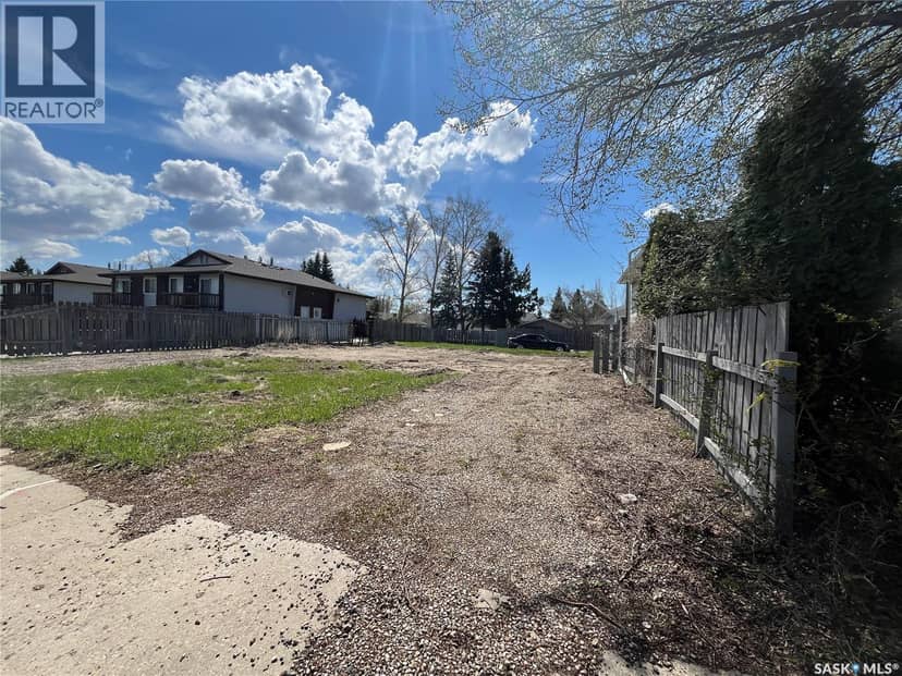 9016 Panton AVENUE — photo 1 of 4