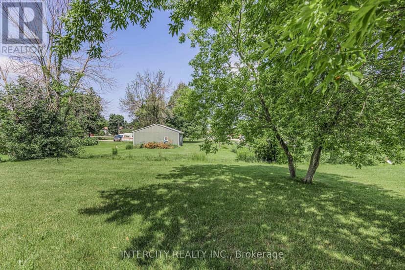 327 Quebec Street — photo 37 of 40