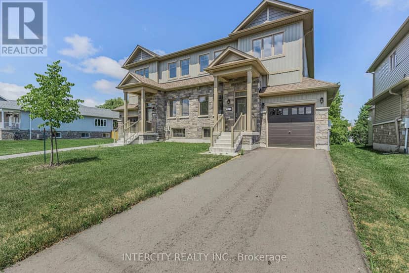 327 Quebec Street — photo 4 of 40
