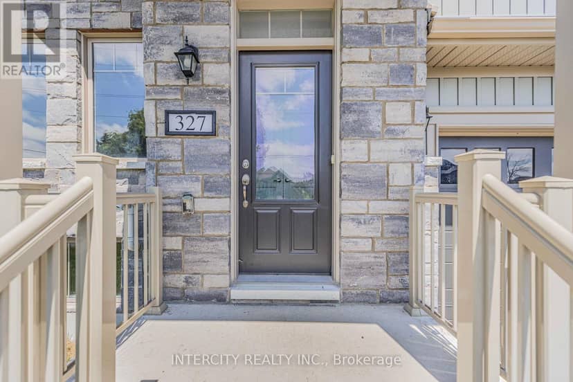 327 Quebec Street — photo 5 of 40