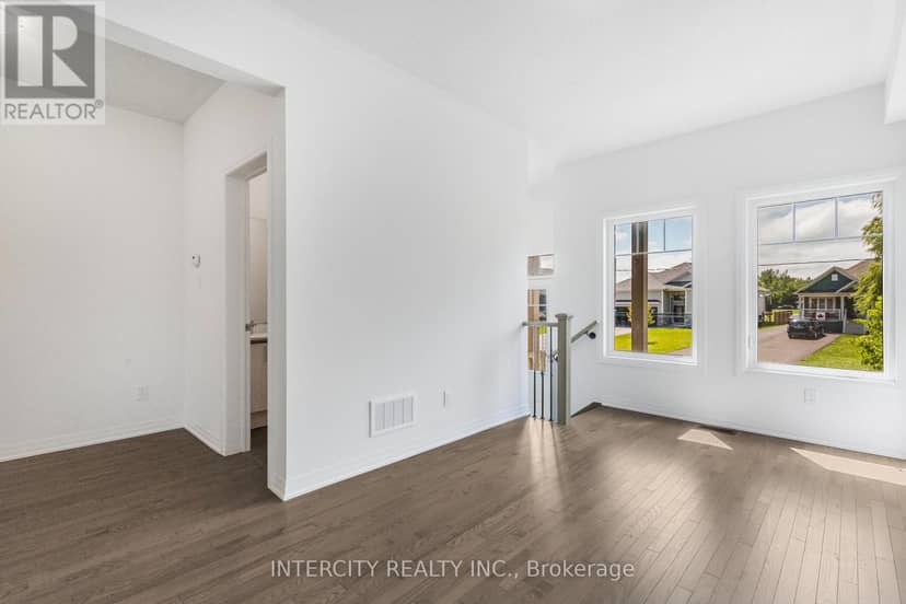 327 Quebec Street — photo 9 of 40
