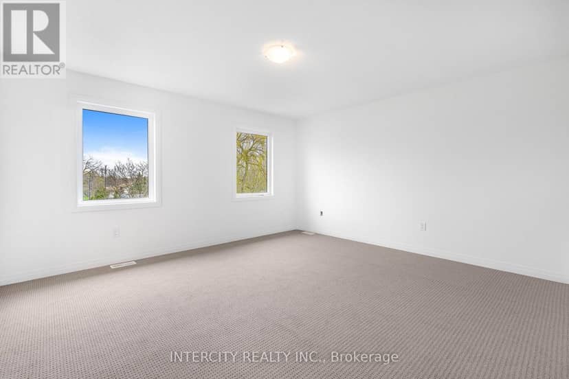 345 Quebec Street — photo 15 of 38