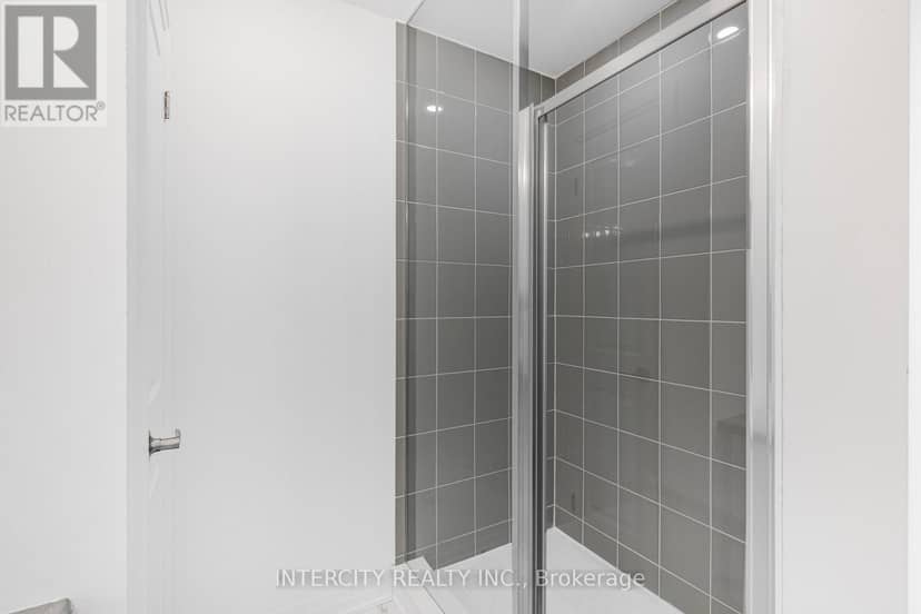 345 Quebec Street — photo 19 of 38