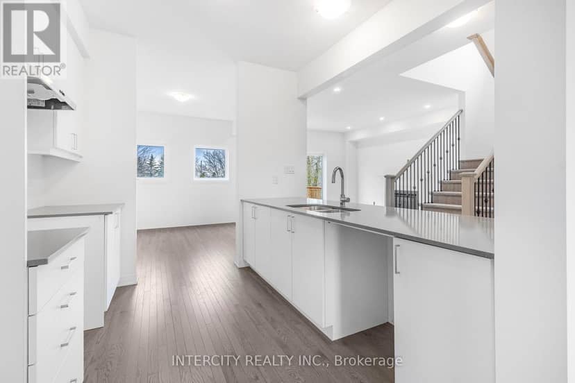 345 Quebec Street — photo 7 of 38