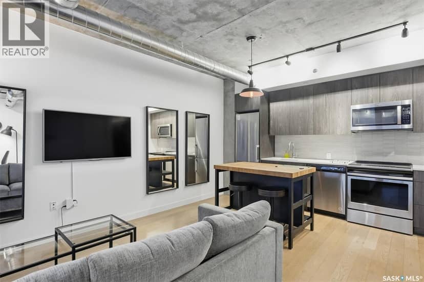 504 490 2nd AVENUE S — photo 4 of 34