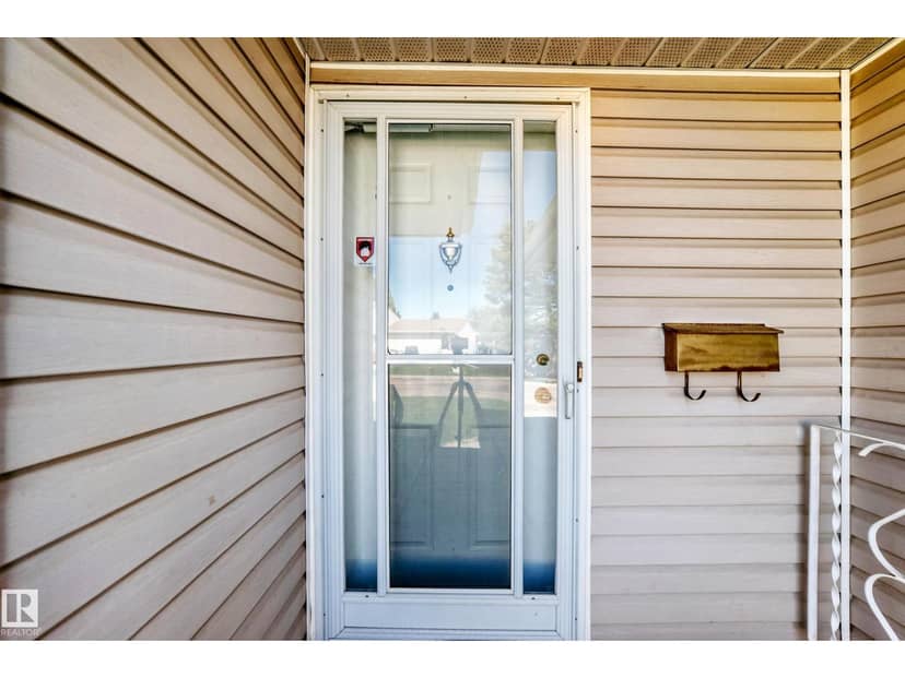 4815 32 AV NW, Edmonton, photo 3