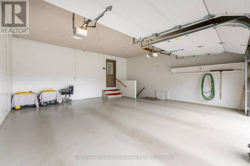 5601 Fifth Line — photo 18 of 40
