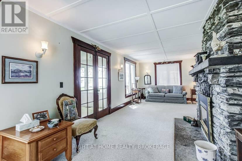 306 Prospect Point Road S — photo 19 of 40