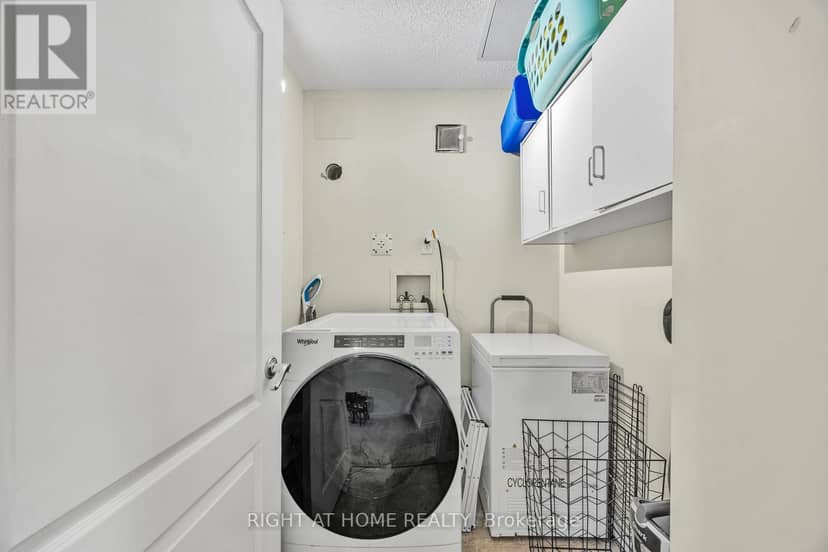 53 - 74 Ross Street — photo 11 of 22