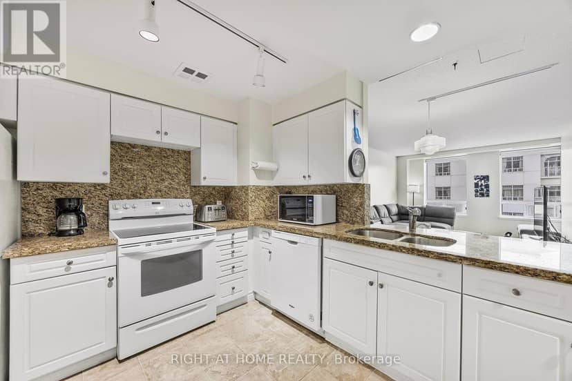 53 - 74 Ross Street, Barrie, photo 5