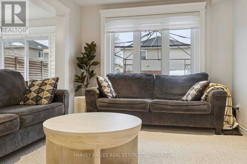 409 Tealby Crescent — photo 10 of 40