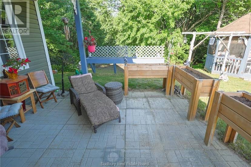 4979 Nickel Offset Road — photo 9 of 40