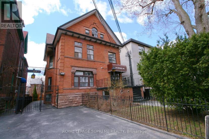 20 Maynard Avenue — photo 1 of 40