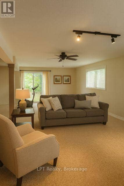 680 Trailview Drive — photo 10 of 12