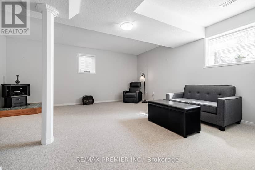 20 Cranberry Heights — photo 9 of 26