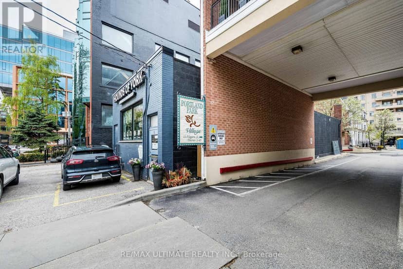14 - 11 Niagara Street — photo 2 of 40