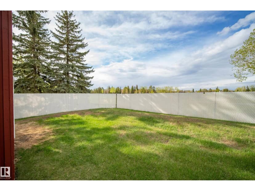 10688 Beaumaris RD NW — photo 9 of 40