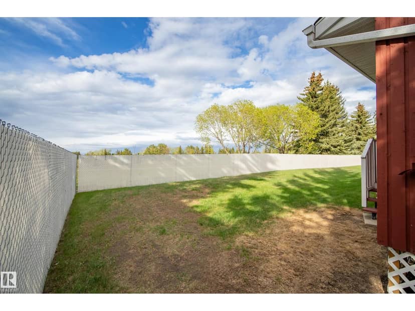 10688 Beaumaris RD NW, Edmonton, photo 7