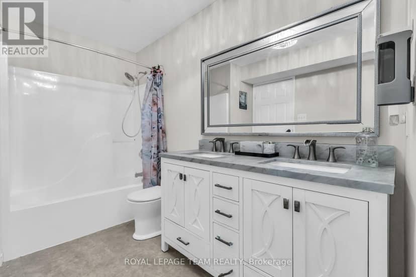 7706 Alfred Street — photo 14 of 40