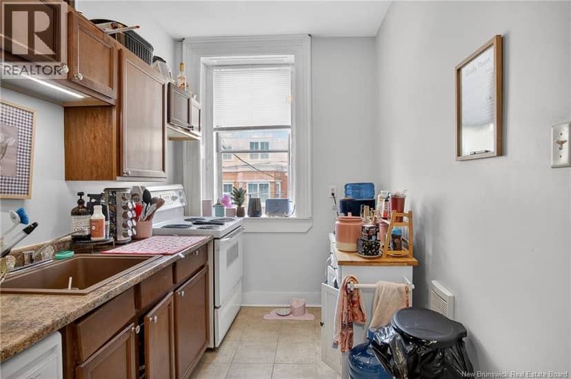 136 Charlotte Street — photo 40 of 40