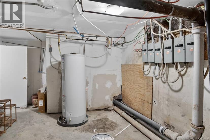 136 Charlotte Street — photo 7 of 40