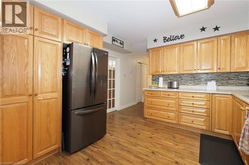 130A MILLER Crescent — photo 16 of 40