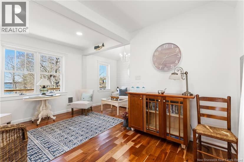 19 North Road — photo 14 of 40
