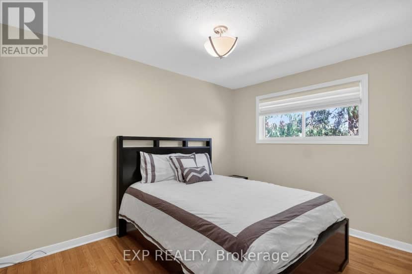 31 Barlyn Avenue, Ottawa, photo 8