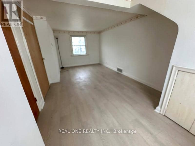 22 Pleasant View Drive — photo 8 of 17
