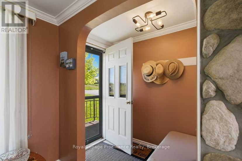 85 Manley Drive — photo 11 of 39