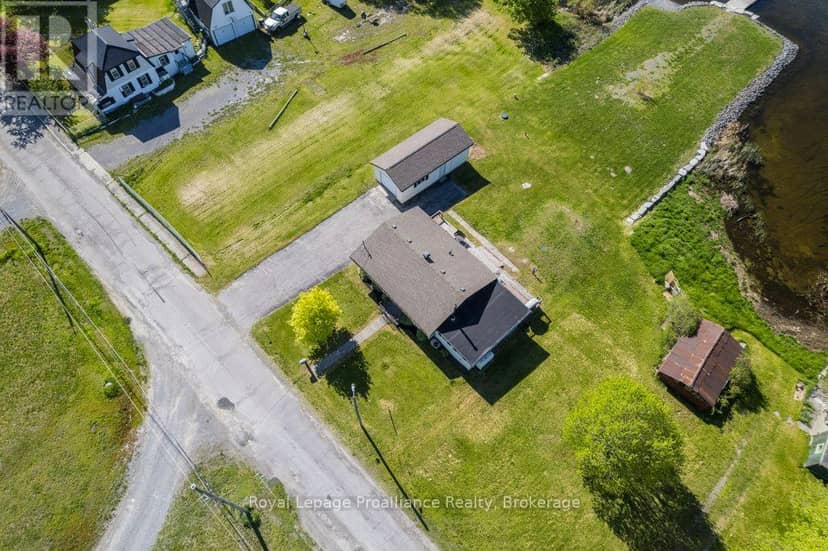 85 Manley Drive — photo 4 of 39