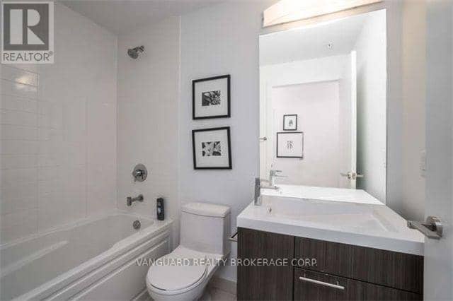 513 - 199 Richmond Street W — photo 16 of 20